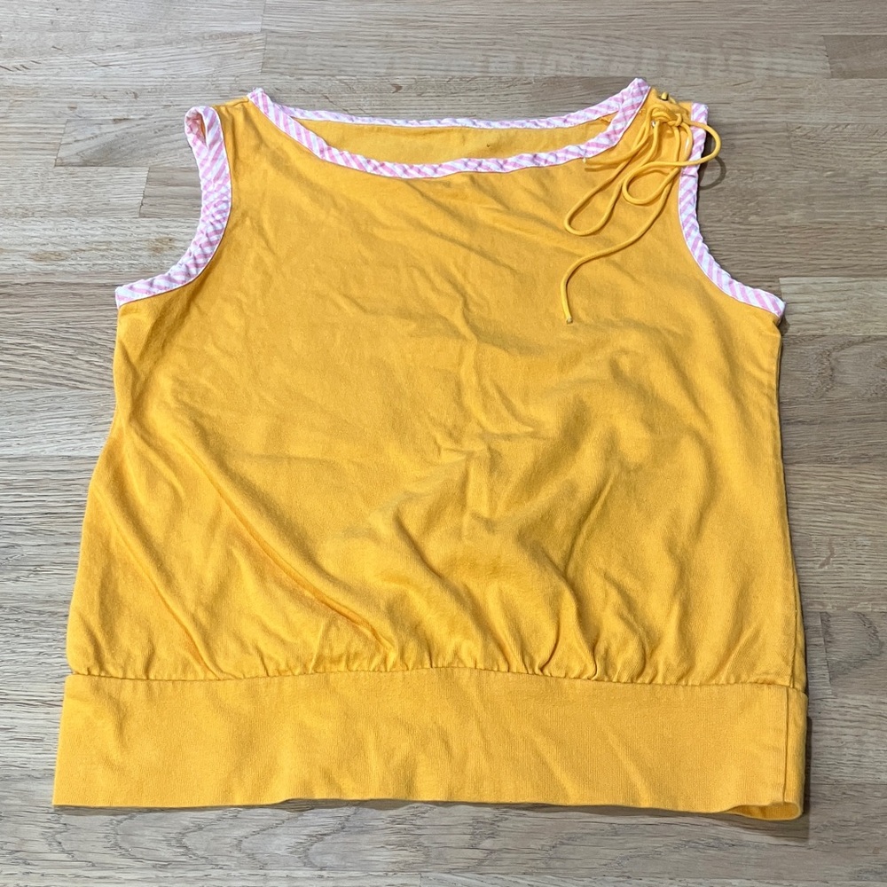 Vintage Y2K Japanese women’s Yellow Sleeveless Tank Top with Pink Trim Size:XS